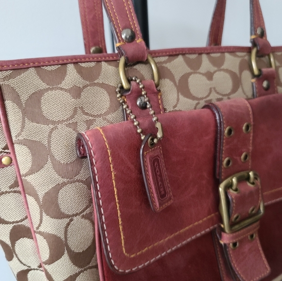 Coach Vintage Special Edition Signature Suede & Leather Handbag #7066 - Picture 7 of 15